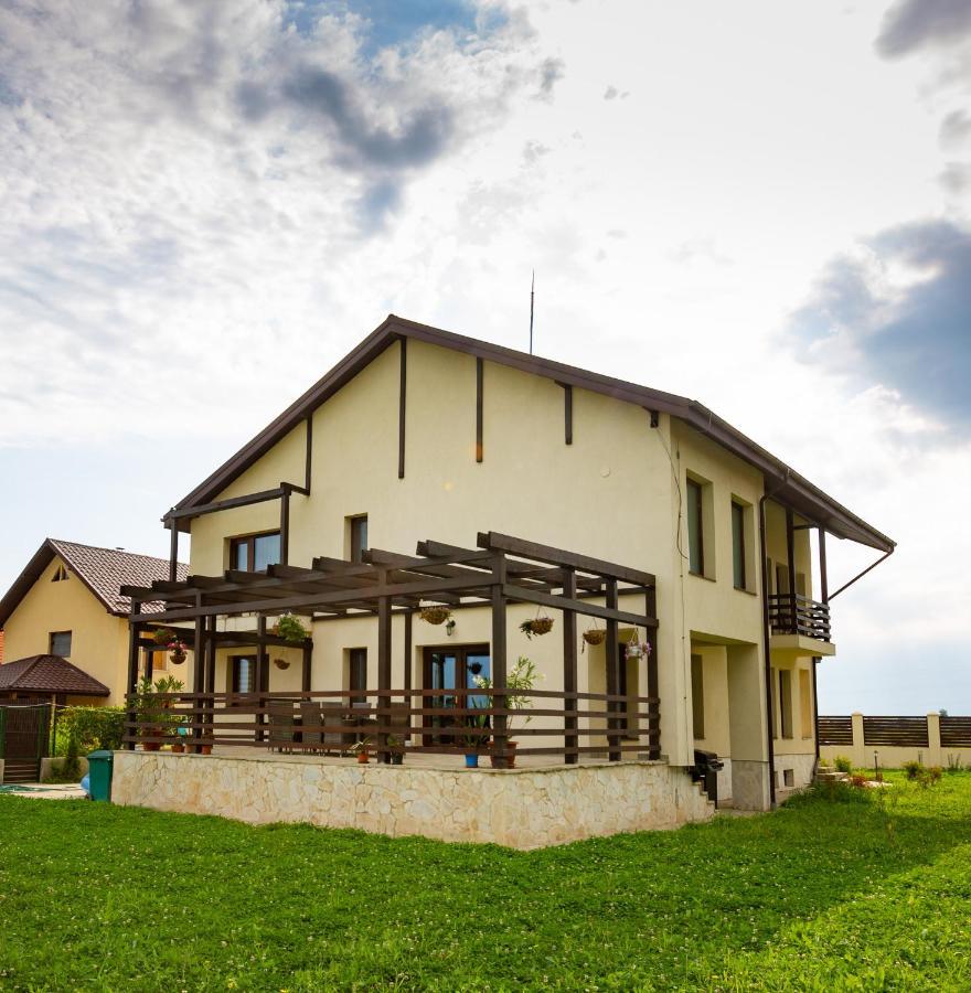 Hotel Pensiunea Mateo à Buzău Extérieur photo