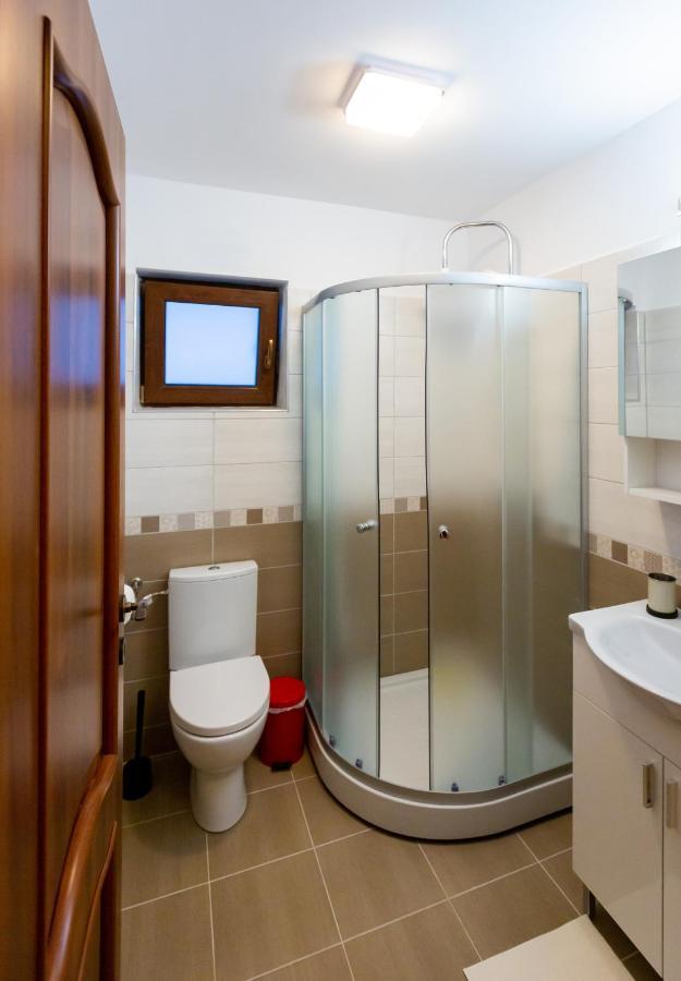 Hotel Pensiunea Mateo à Buzău Extérieur photo
