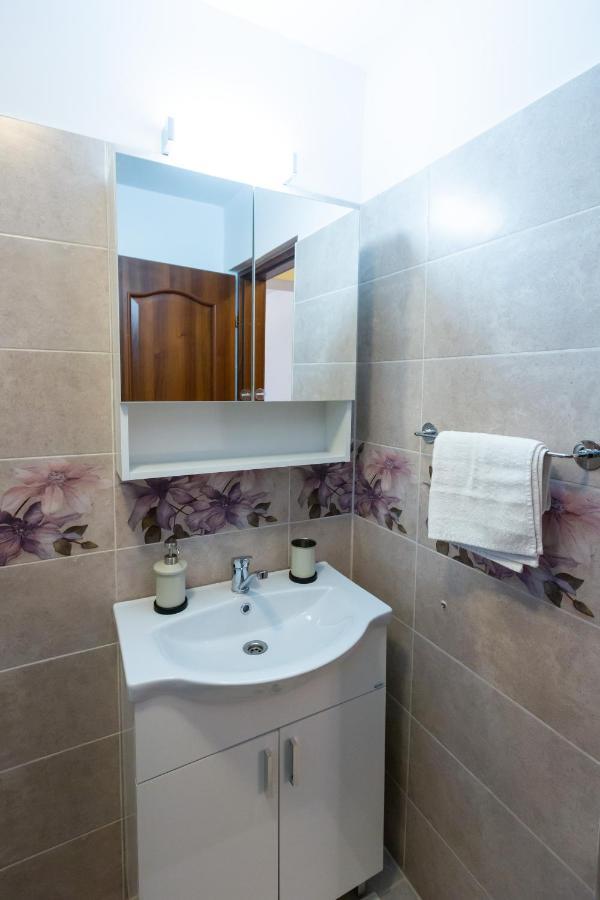 Hotel Pensiunea Mateo à Buzău Extérieur photo